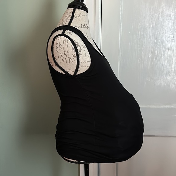 Liz lange maternity - Black Tank - Picture 1 of 10